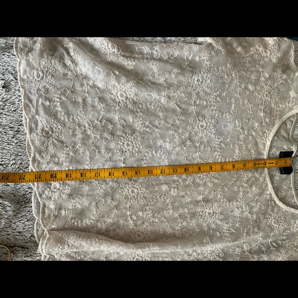 Lace tee - Picture 5 of 5